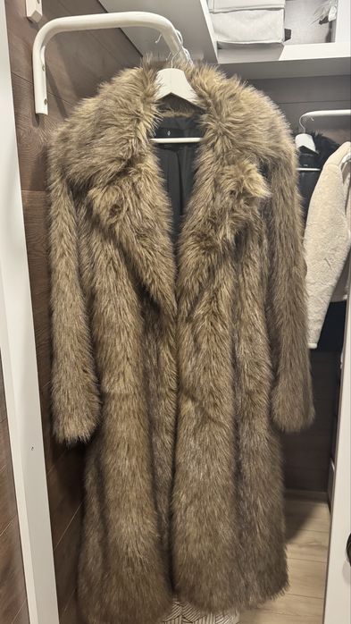 Палто от косъм и Ботуши