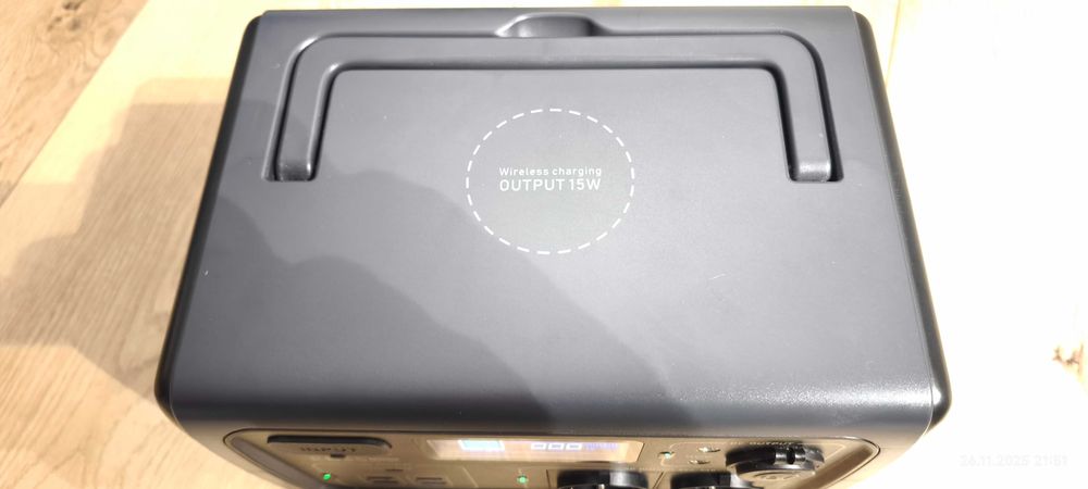 Vand statie electrica portabila Bluetti EB55 si panou solar 200W