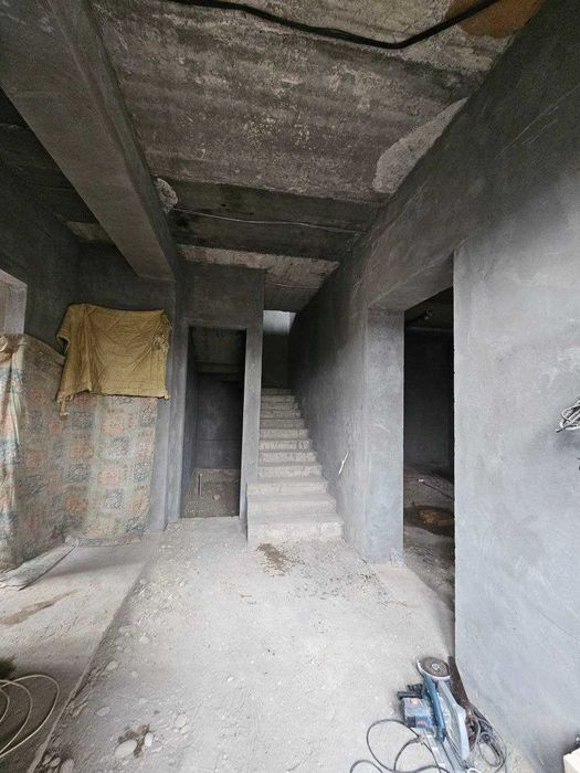 Сергели.Хонтепа. 11 Бекат. 1.5 сотихда 5 хонали   уй (korobka) сотаман