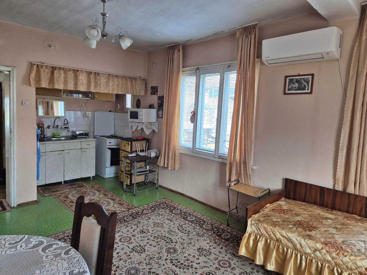 Продава се Къща в Брацигово - 71 кв.м за 775 €/кв.м - Снимка #20