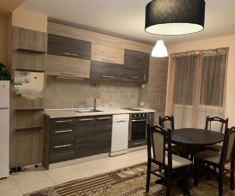 Дава се под наем Тристаен апартамент в София, Бъкстон - 85 кв.м за 700 € - Снимка #2