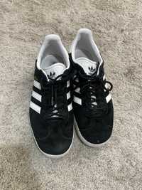 Adidas Gazelle marimea 39