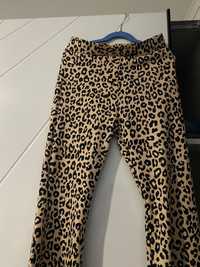 Pantaloni imprimeu leopard