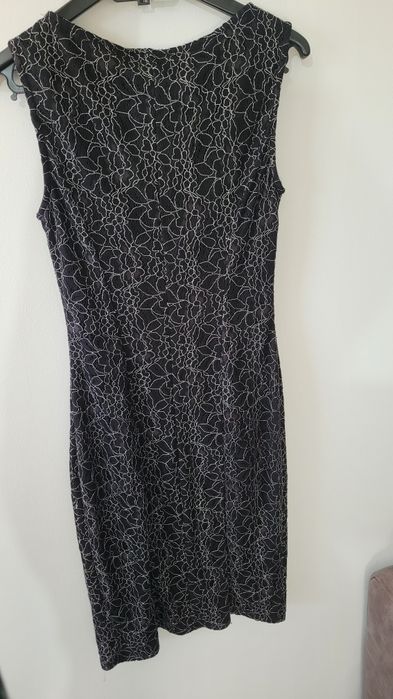 Rochie medie neagra