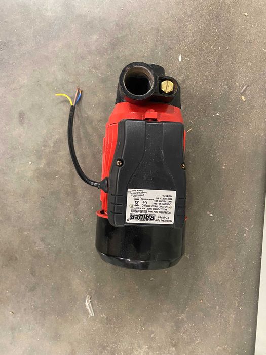 070115	Помпа водна 500W 1" max 40L/min RD-WP60