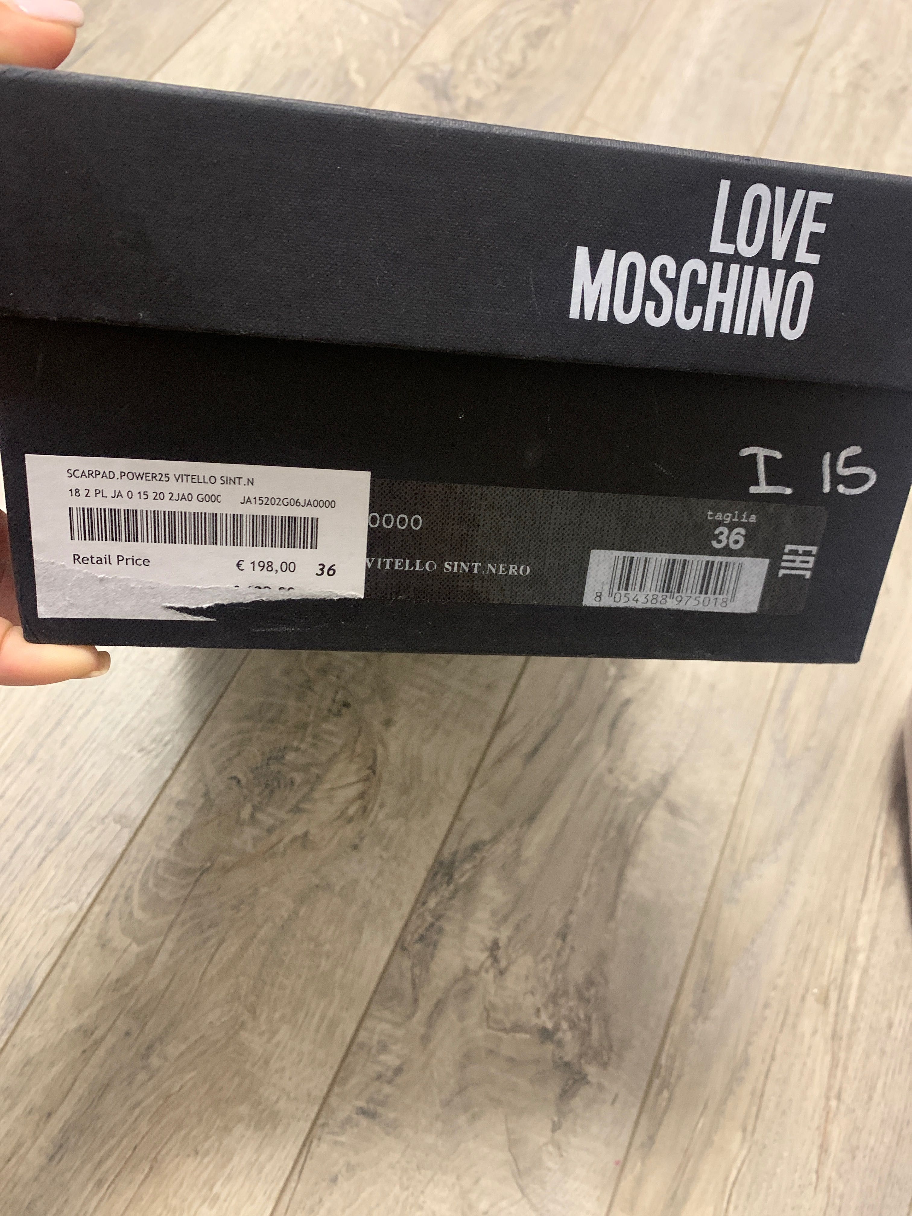 Sneakers Moschino stare noua