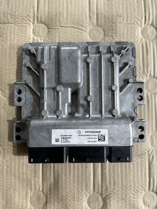Calculator motor Infiniti Q30 1.5 DCI : 237035DA0B