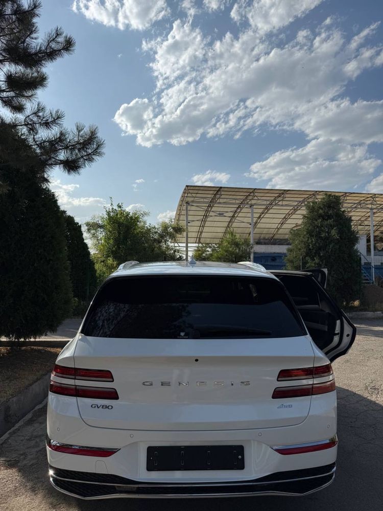 Genesis GV80 2.5    11.2024