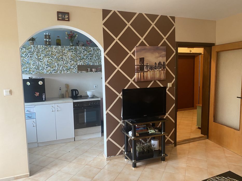 Двустаен под наем за чуждестранни студенти