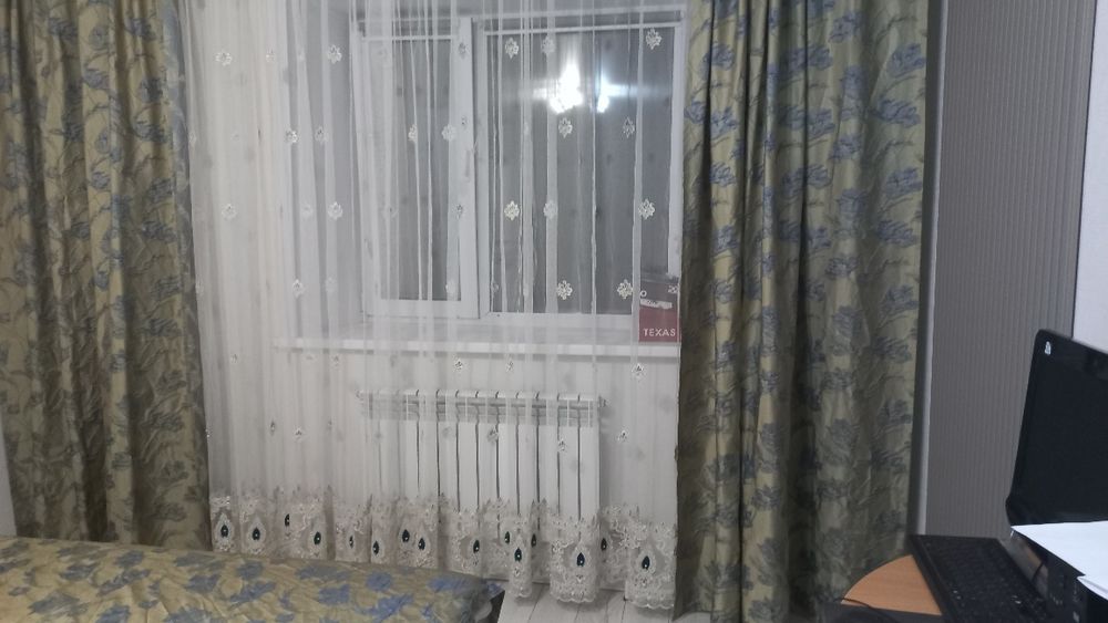 Продам в комплекте тюль, шторы, покрывало на кровать за 20000 т