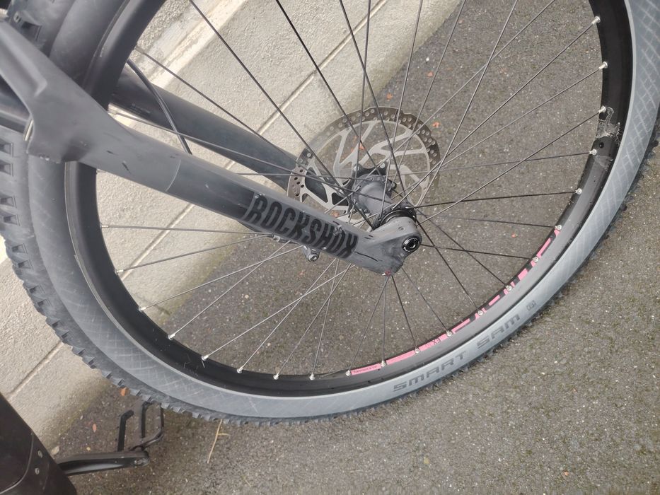 Bicicleta electrica Cube