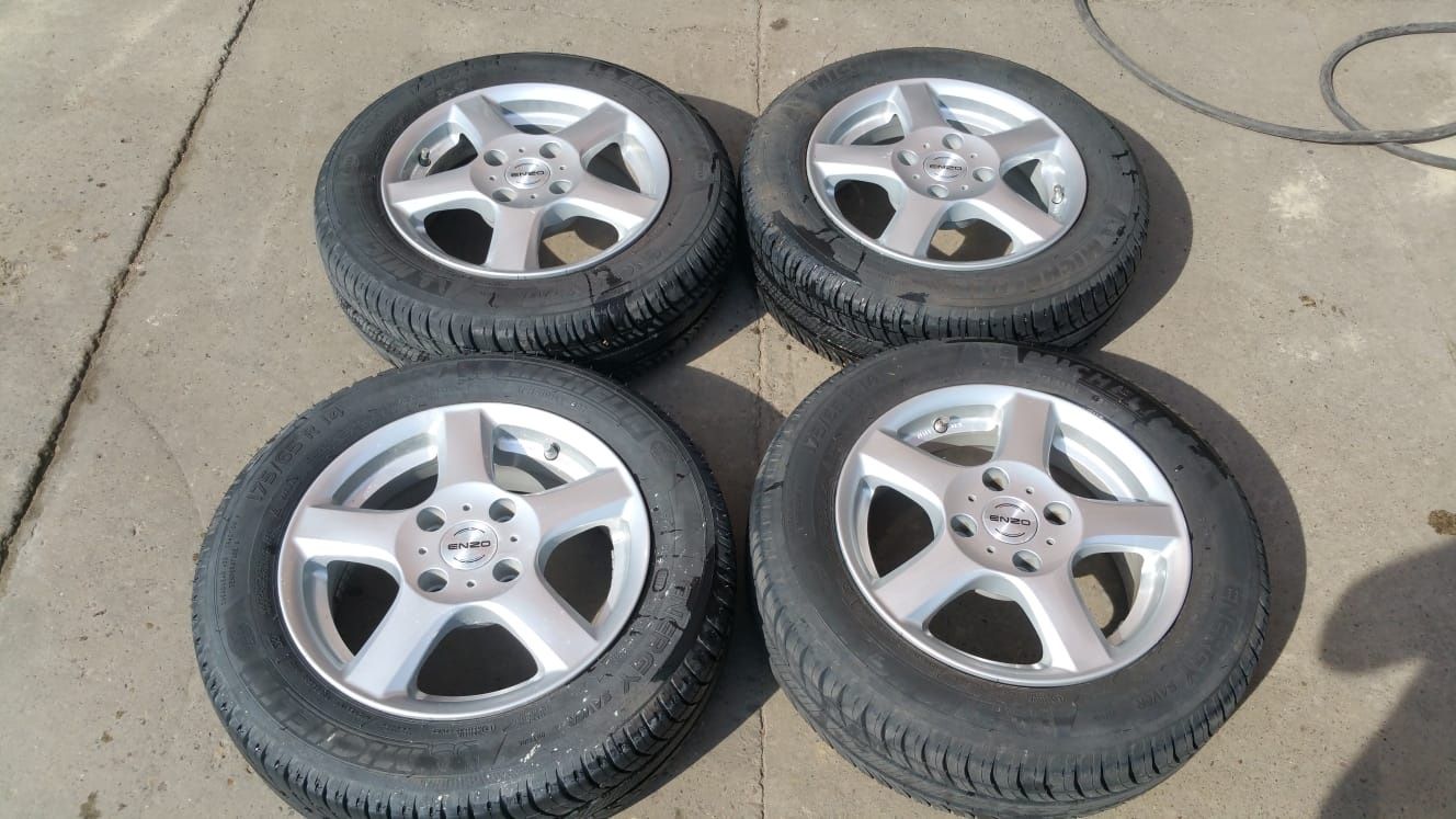 Jante aliaj ENZO, marime: 175/65 R14 cu 4 cauciucuri vara Michelin