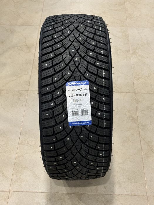 Зимние шины Triangle +подарки 235/45 R18 98T
