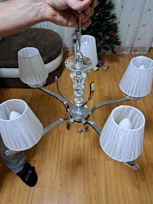 Люстра-полилей ..