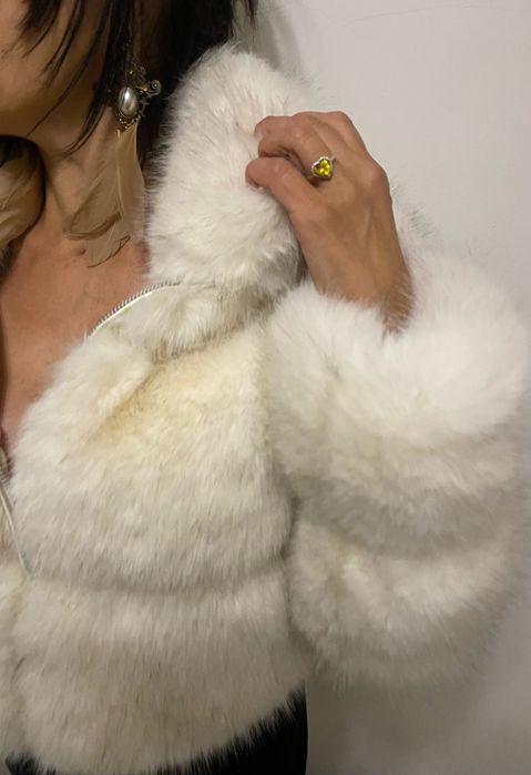 Палто еко косъм с етикет чисто ново