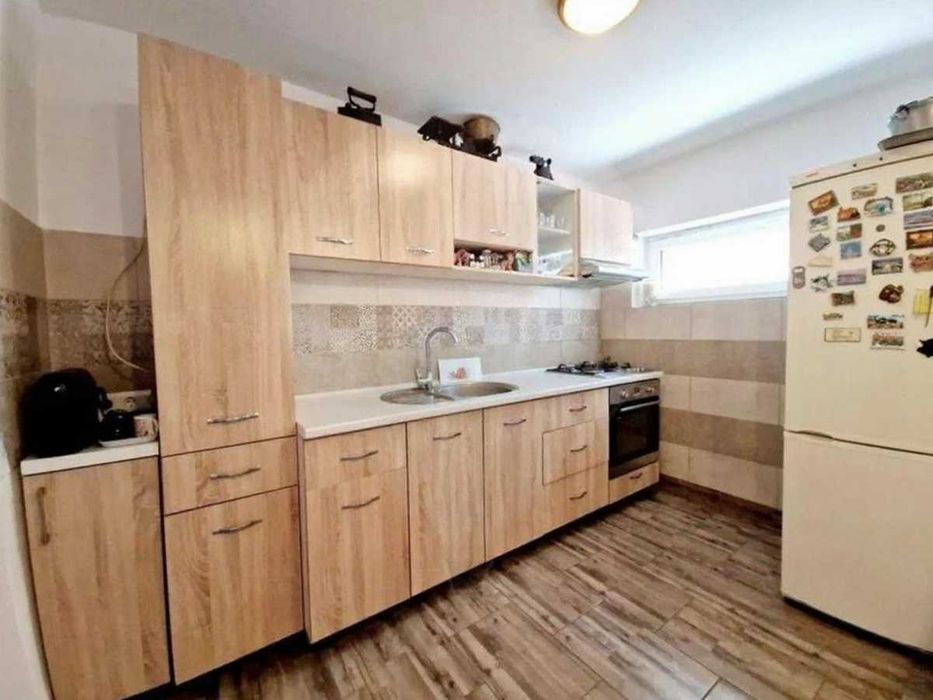 Casă D+P+E, 4 camere, 3 băi, 150 mp utili, curte 120 mp