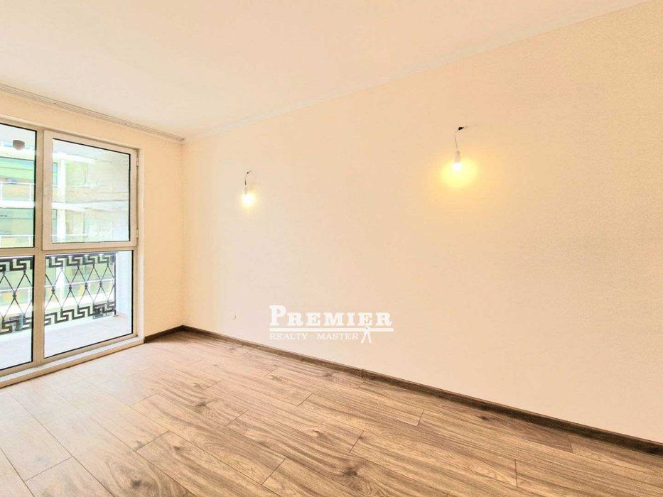 Продава се Тристаен апартамент в к.к. Слънчев бряг - 84 кв.м за 1012 €/кв.м - Снимка #2