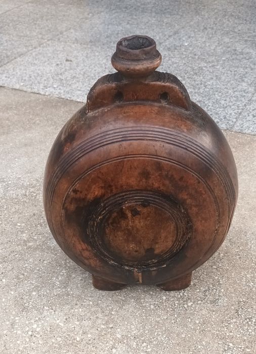 Plosca veche din lemn