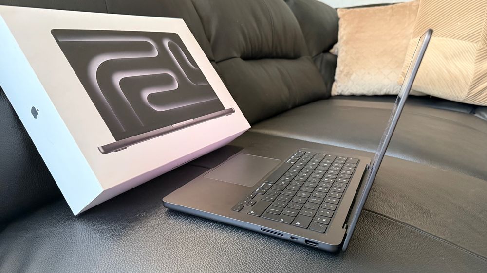 Mac book pro M4 2024г