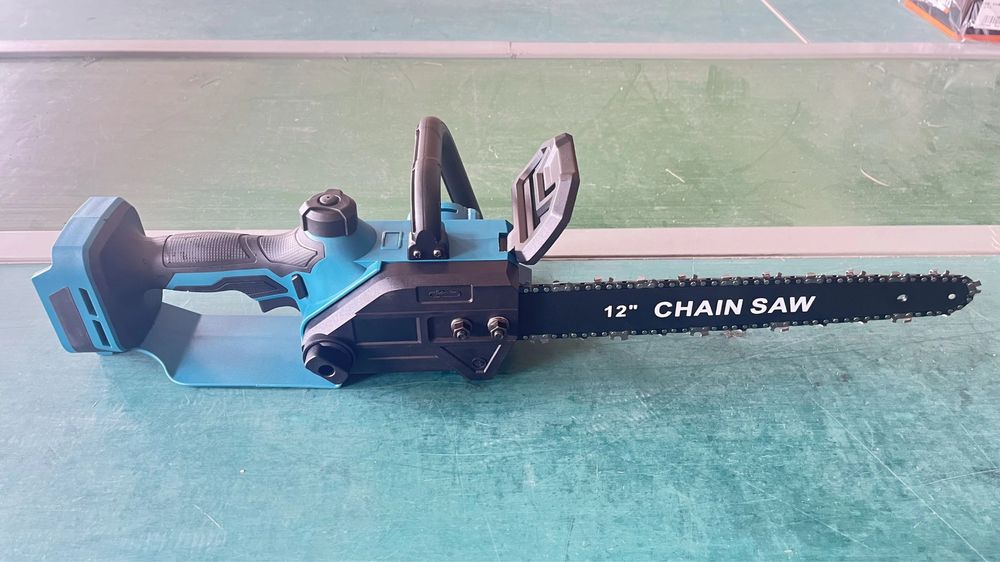 Drujba electrica cu acumulatori - lama 12 inch