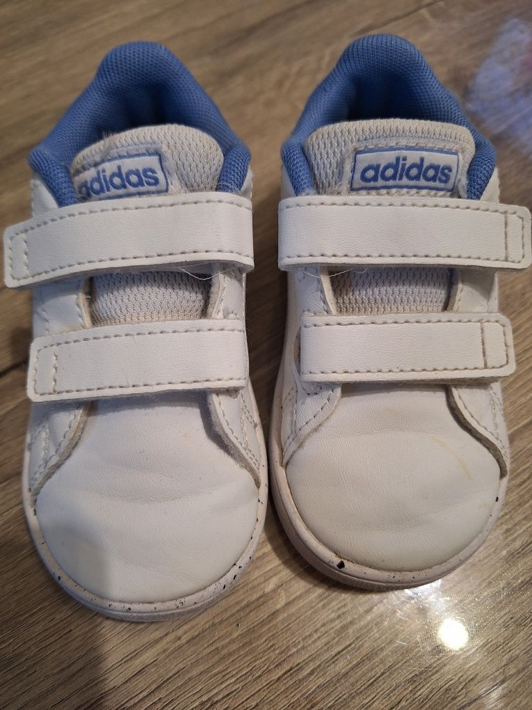 Детски обувки Адидас