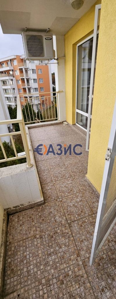 Продава се Двустаен апартамент в Свети Влас - 72 кв.м за 1056 €/кв.м - Снимка #11