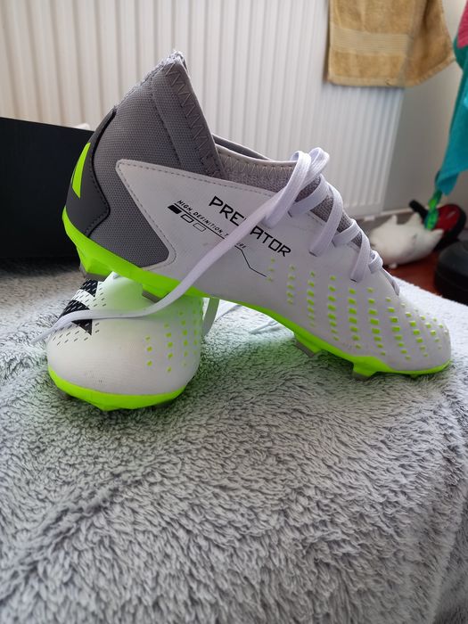 Adidasi fotbal nefolositi