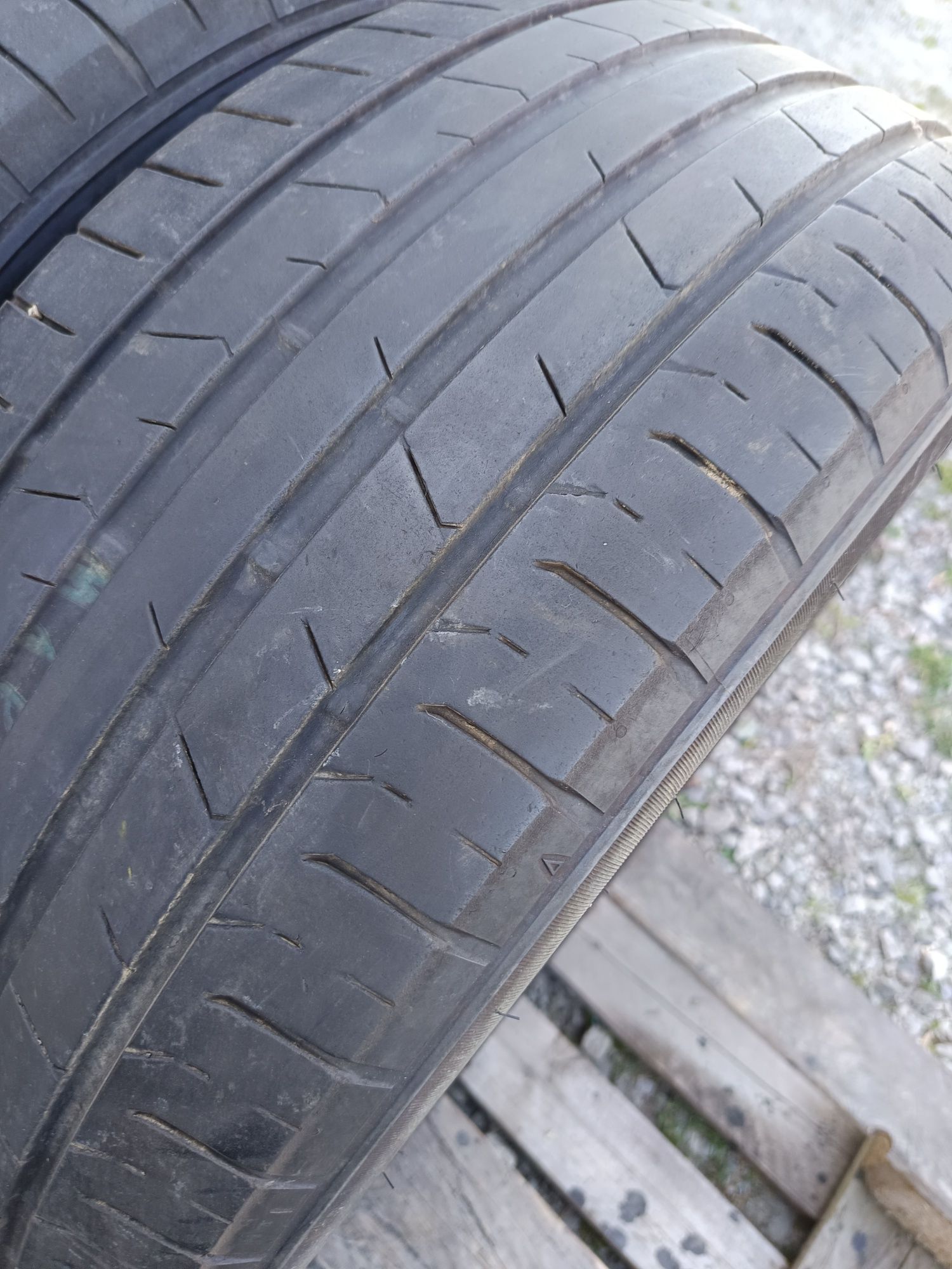 235 50 R 19 99W TOYO PROXES Sport  Дот 4818