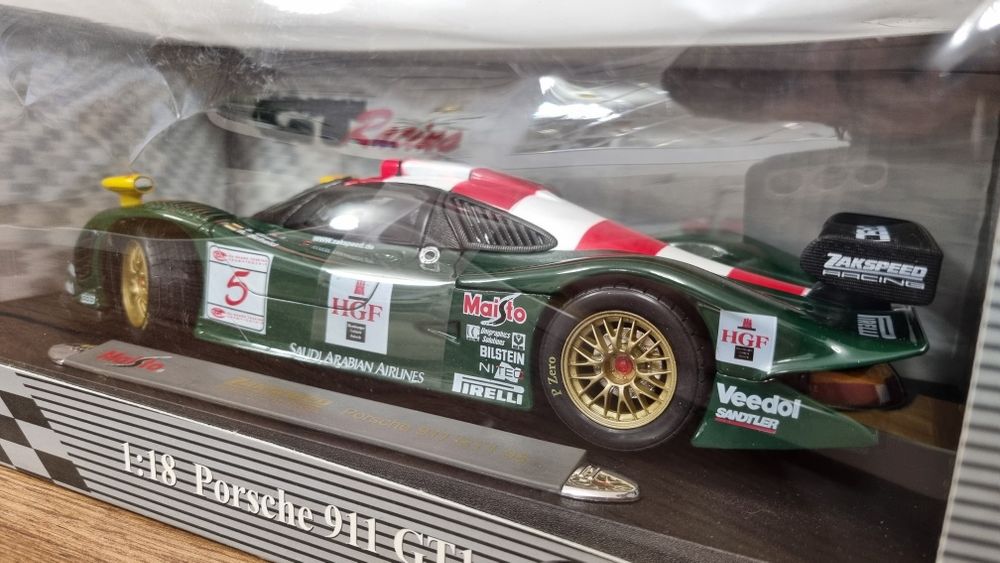 Porsche 911 GT1 1:18 Maisto la cutie
