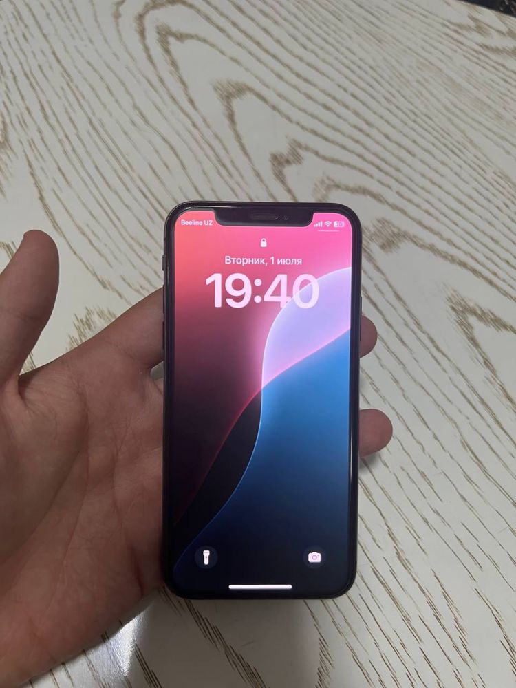 iPhone XS ideal.