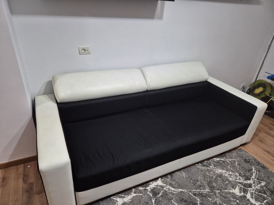 Canapea 3 locuri extensibila