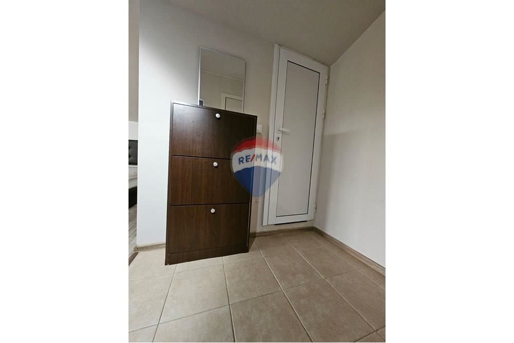 Студио под наем, м-ст Акчелар Д.В 4242