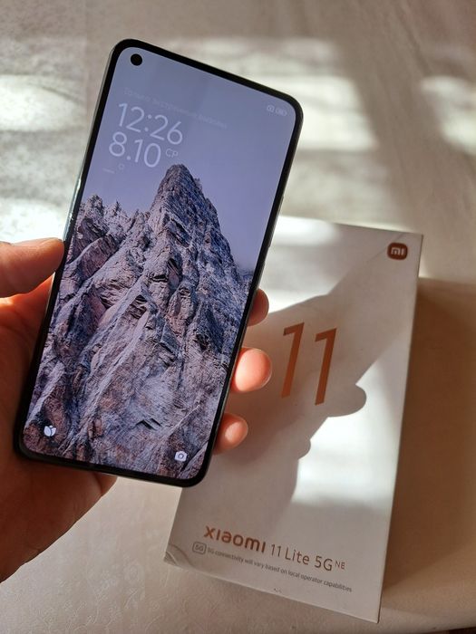 Xiaomi 11lite 5G NE operatifka 8+8 128GB