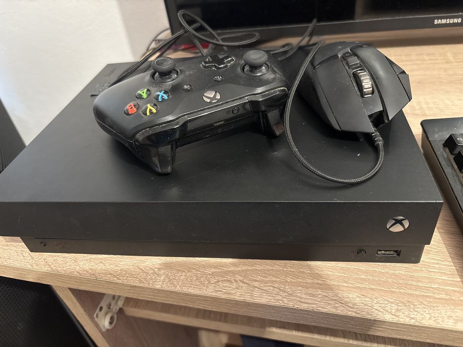 X box one +maneta , Mouse Gaming LOGITECH G502