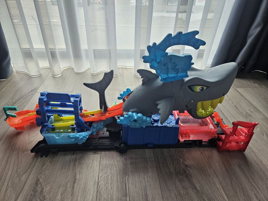 Spălătoria de mașini Hot wheels - rechin