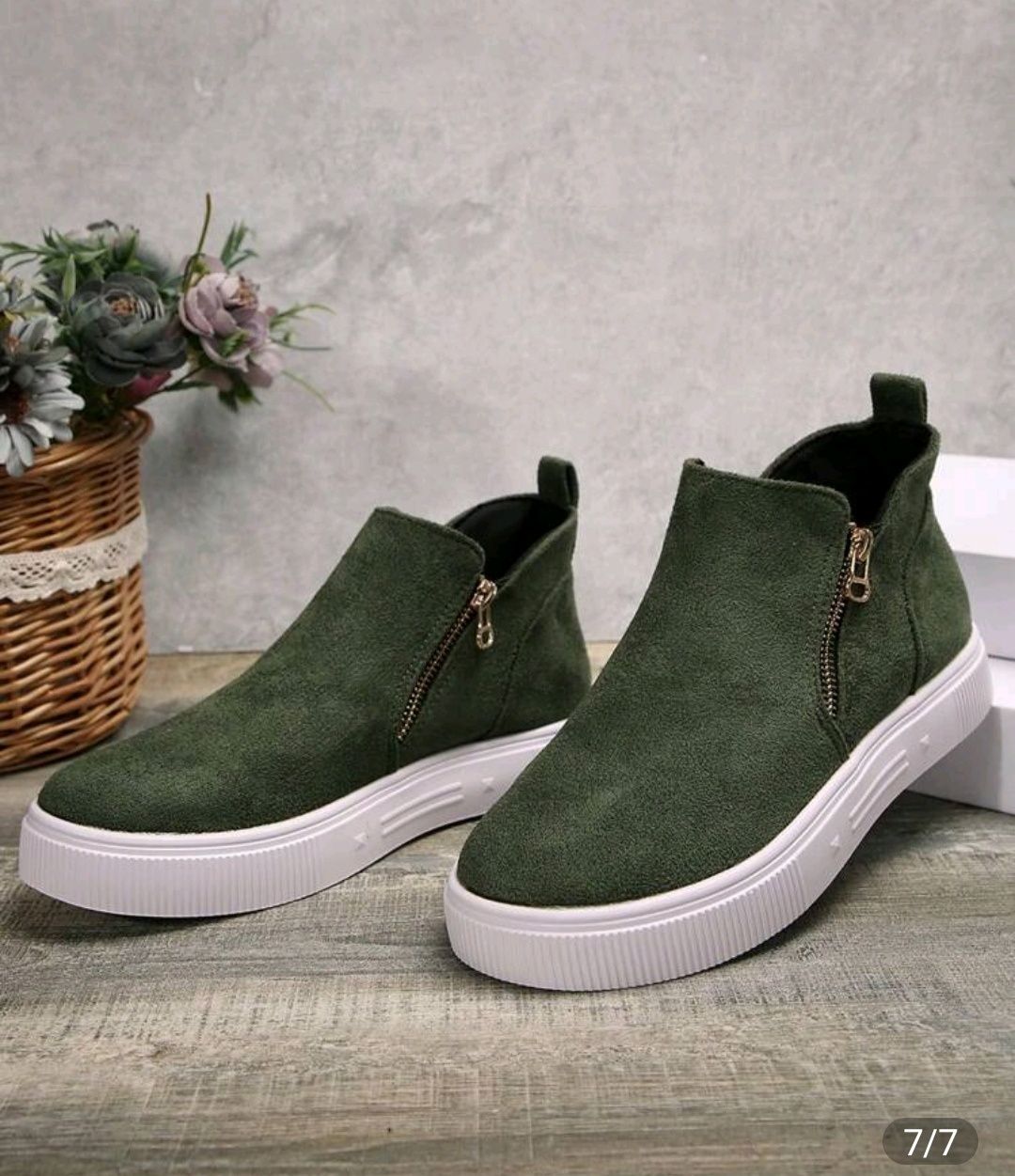 Спортно-елегантни обувки Slip on