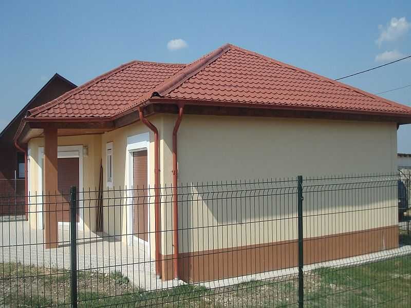 Vand garduri si porti