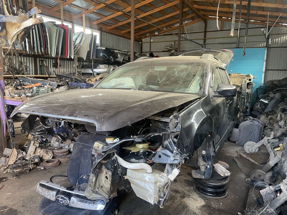 Субару оуэтбэк 2013 г.в на разбор