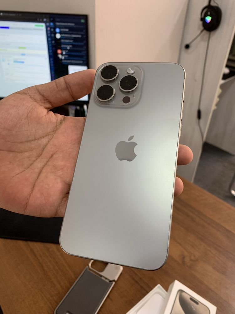Iphone 15 pro max Ideal 100 yomkost pashti yengi