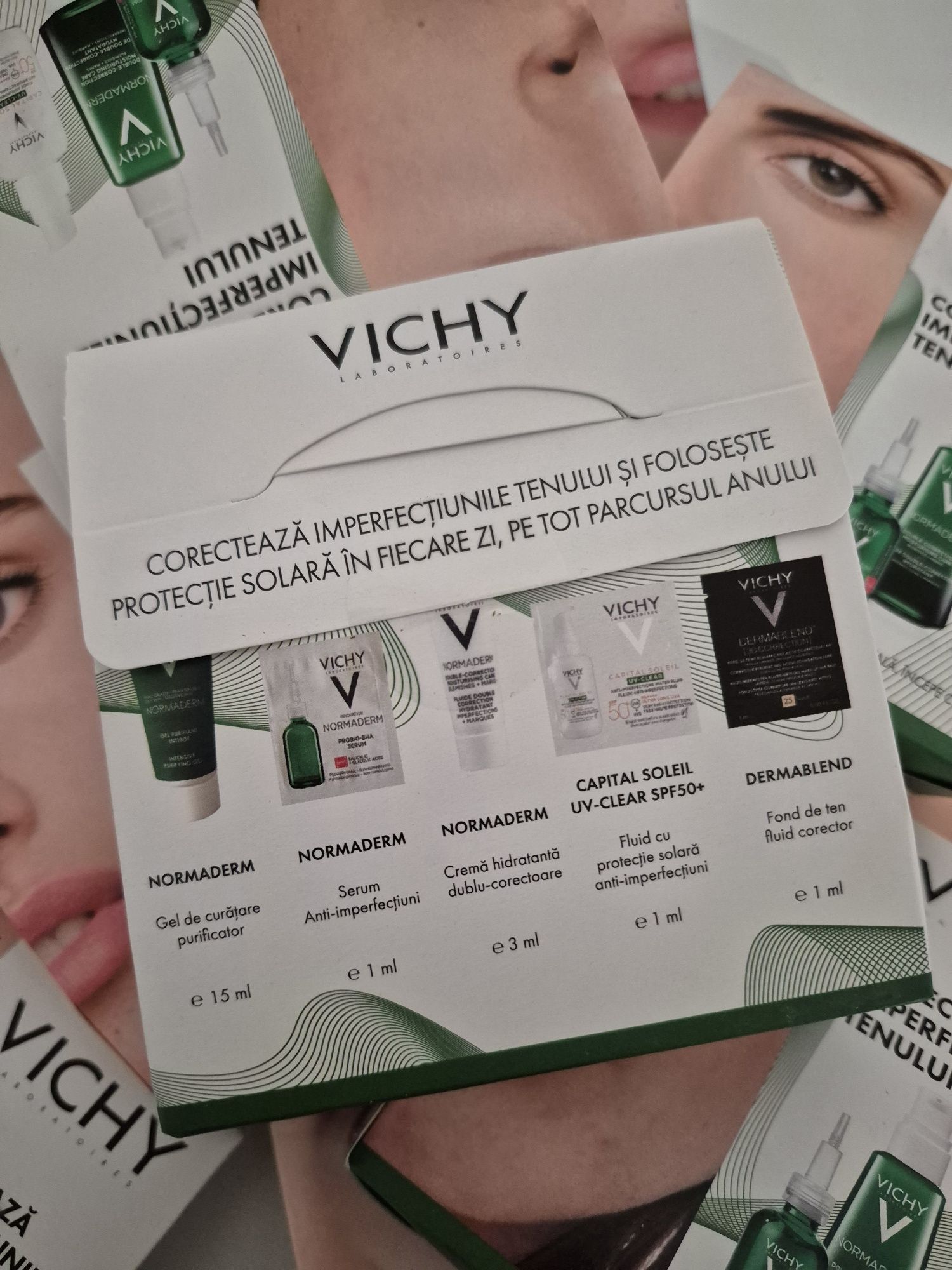 Set 10 pachete Vichy