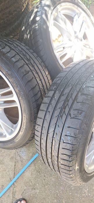 Jante Borbet 5x120
Cauciucuri stare buna 215 50 17
Trebu