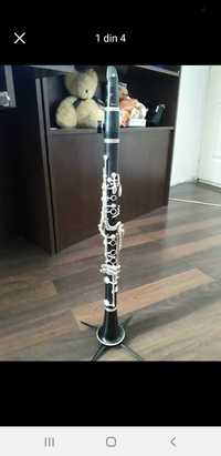 Vând clarinet buffer crampoane e13 lemn