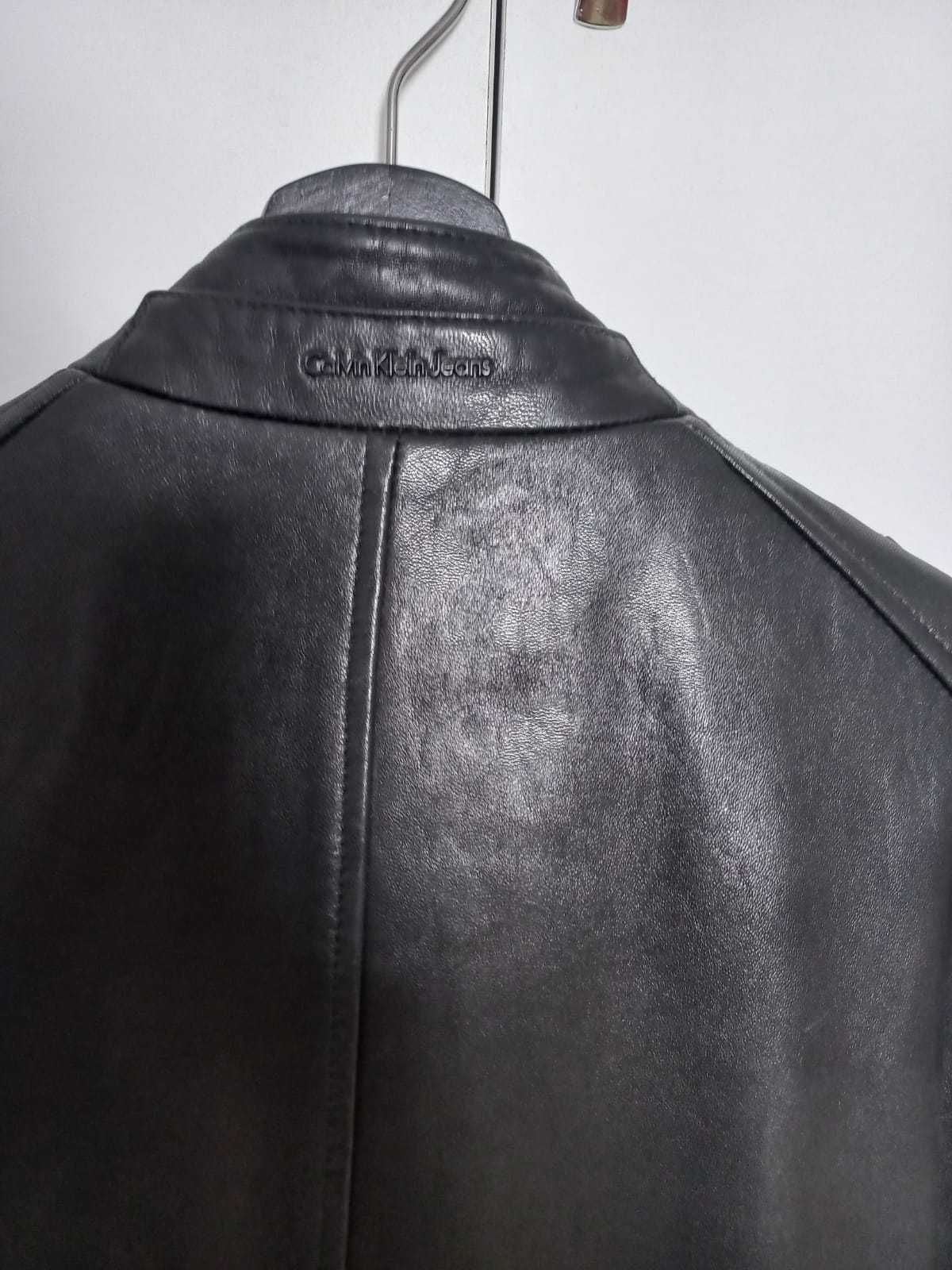 Продам кожаную куртку от Calvin Klein
