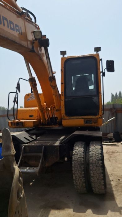 СРОЧНО СОТИЛАДИ Hunday 1400 ekskavator