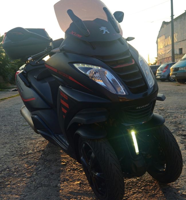 Peugeot metropolis 400i, se conduce cu B