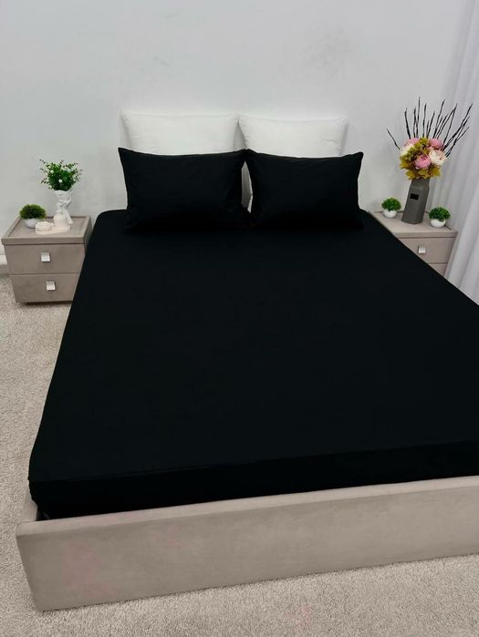 Чёрное постельное бельё