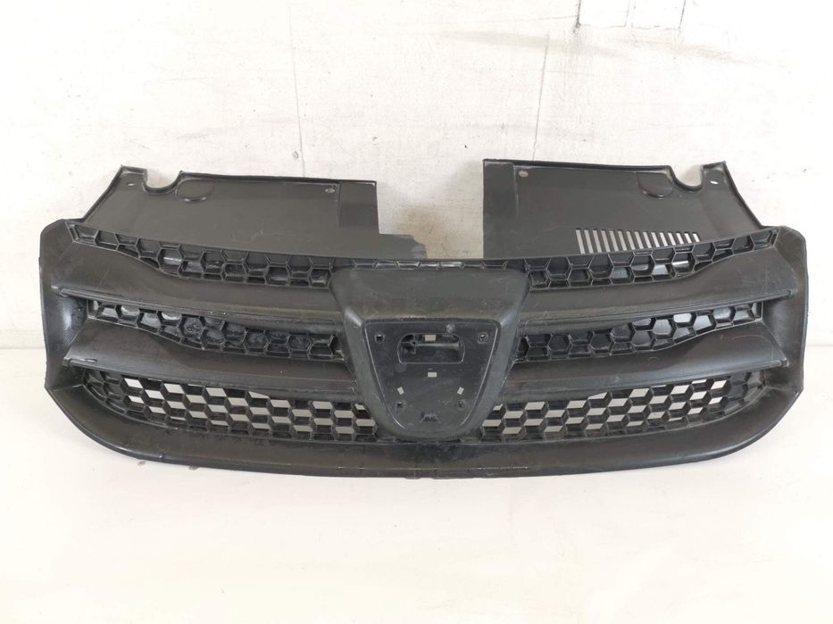 Grila Radiator Dacia  Logan 2 2013 2014 2015 2016 Originala In Stare B