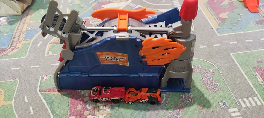 Hot wheels писта Jetspin Park