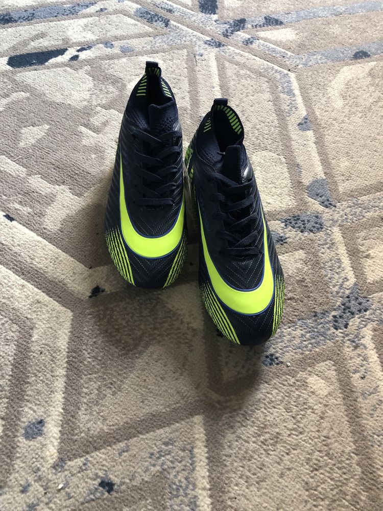 Butsi futbol uchun 42