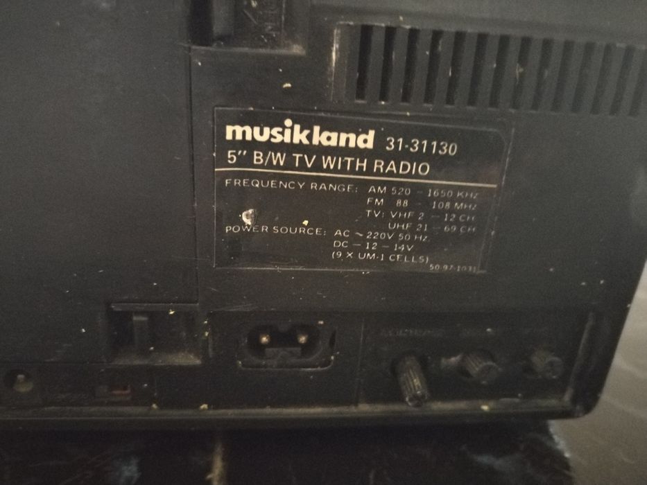Vintage radio tv alb negru mic